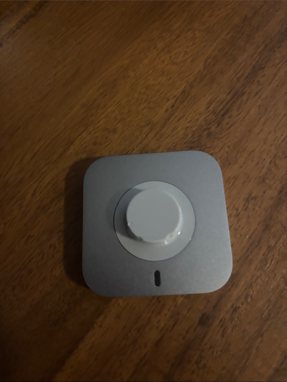 Oura Square Aluminum Charging Dock in Light Gray and White